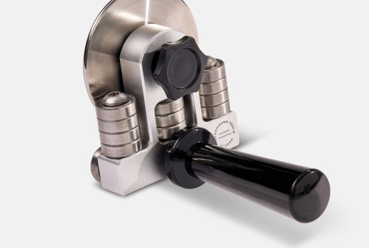 Disc Bender S: догиб кромки с 90° до 180° и работа бироликом
